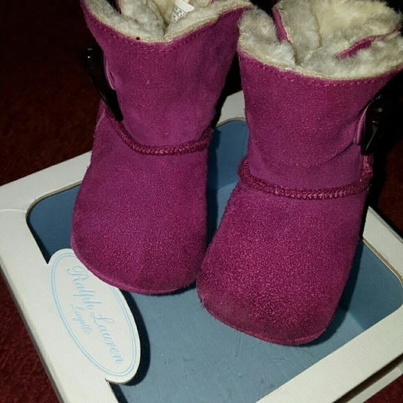Layette Suede Baby Moccasins - Picture 1 of 4